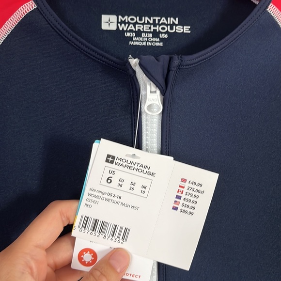 Mountain warehouse rash guard - brand new, never used - Picture 3 of 3